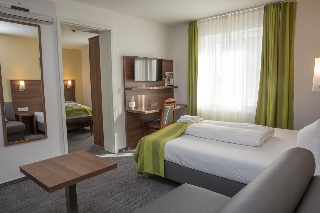 Goethe Hotel Messe By Trip Inn Франкфурт-на-Майні Екстер'єр фото