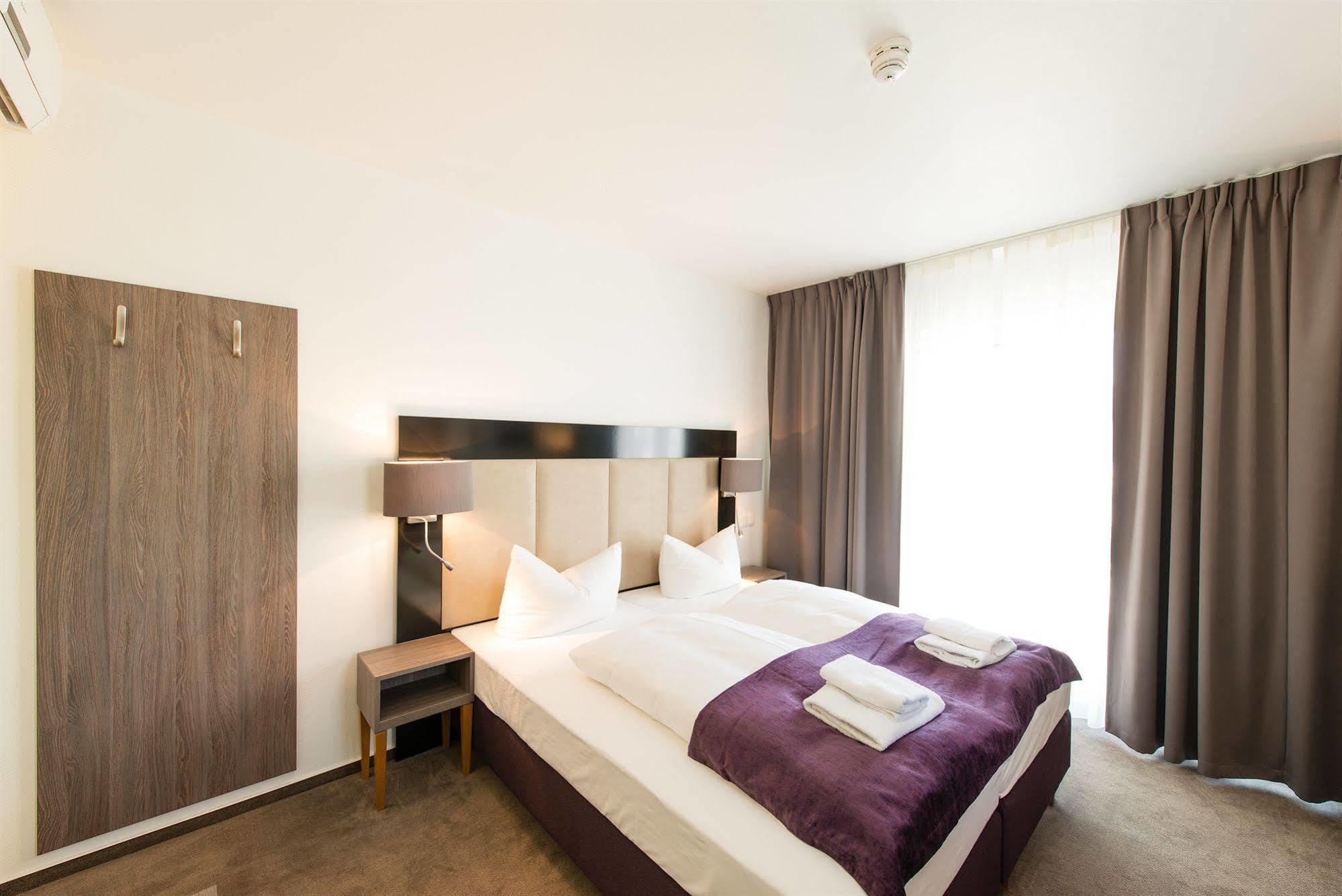Goethe Hotel Messe By Trip Inn Франкфурт-на-Майні Екстер'єр фото